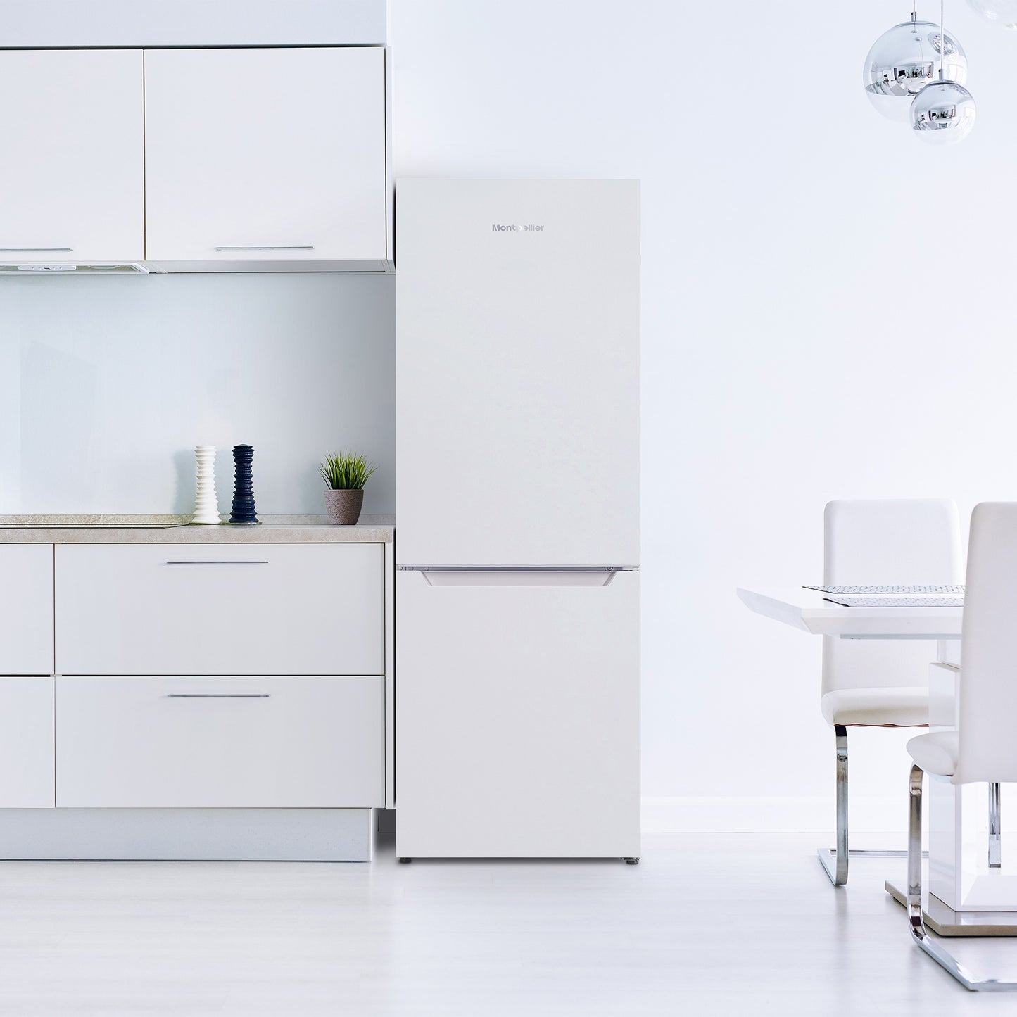 Montpellier MLF150EW WHITE LOW FROST FRIDGE FREEZER