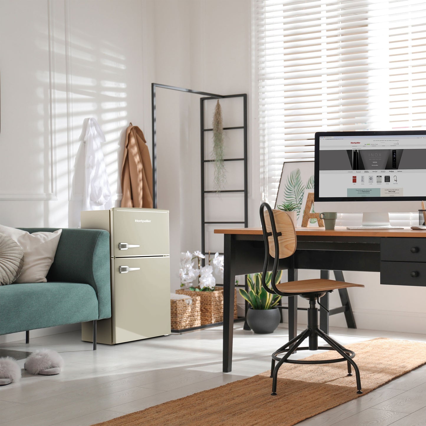 Montpellier MAB2035EC CREAM UNDERCOUNTER RETRO FRIDGE FREEZER